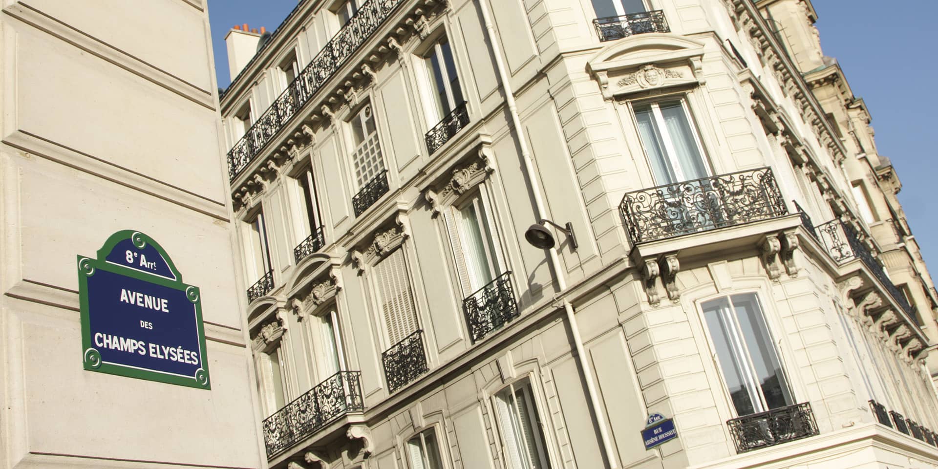 Billede af franske bygninger i fransk by 