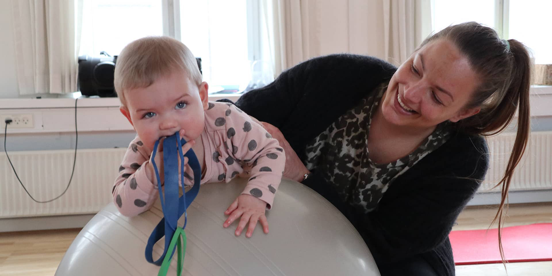 Mor og barn til babymotorik ved FOF Aarhus