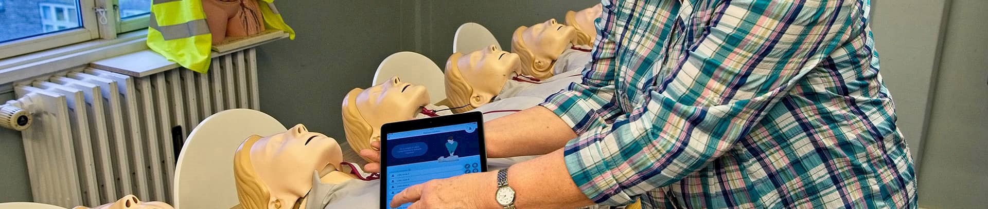 Førstehjælpskursus til kørekort ved FOF Aarhus, underviser Bente Dyhrberg