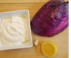 Ingredienser til rød tzatziki, opskrift fra FOF Inspiration