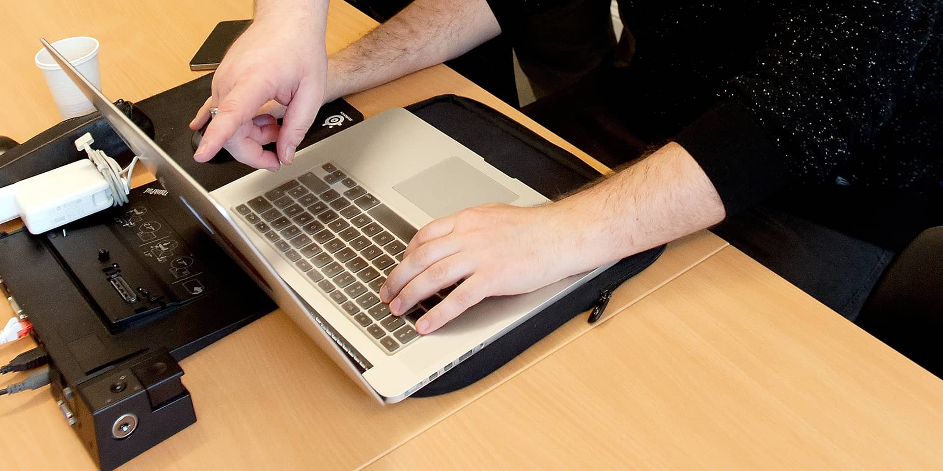 Billede fra IT-undervisning ved FOF Aarhus