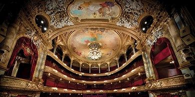 Operasalen i Stockholm Opera. På tur med FOF Aarhus. Operarejsen 2023.