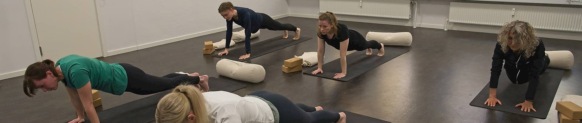 Hatha Yoga i FOF Aarhus