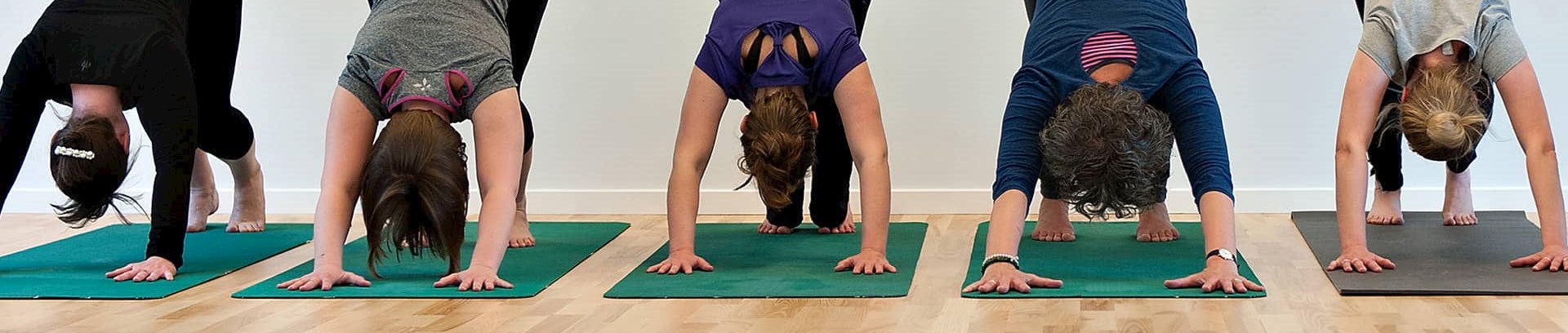 Kursus i mindful yoga, underviser Laila Elisabeth Møller-Rasmussen ved FOF Aarhus