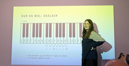 Mira Siegel, underviser i musikteori i FOF Aarhus