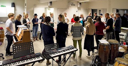 'De glade amatøres kor', et kor under ledelse af korleder Jakob Nielsson hos FOF Aarhus