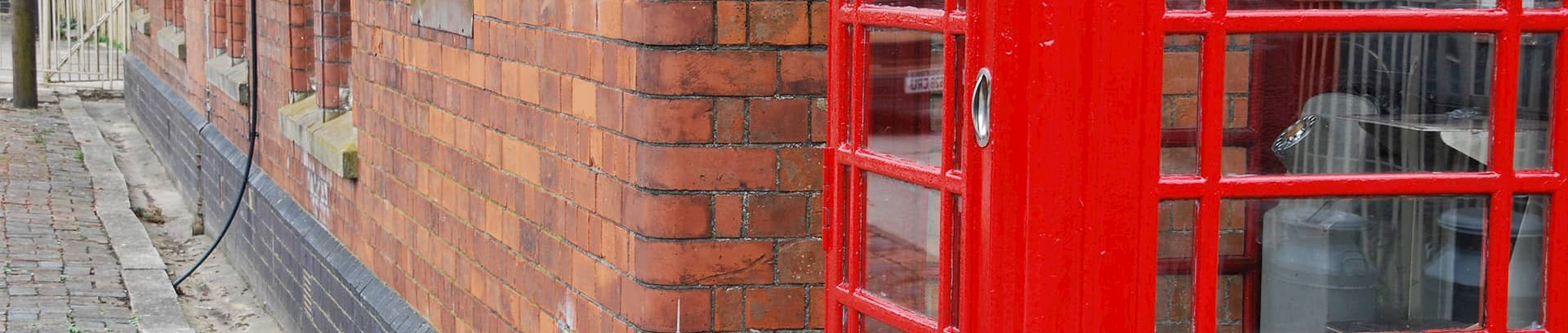 rød telefonboks i London