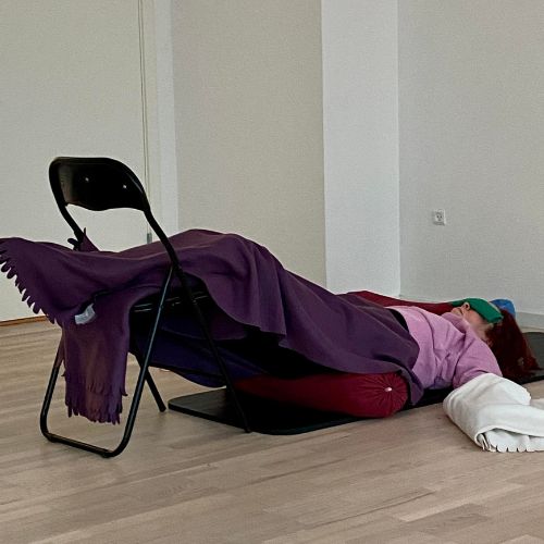 Restorativ Yoga ved Trine Mahnkopf 