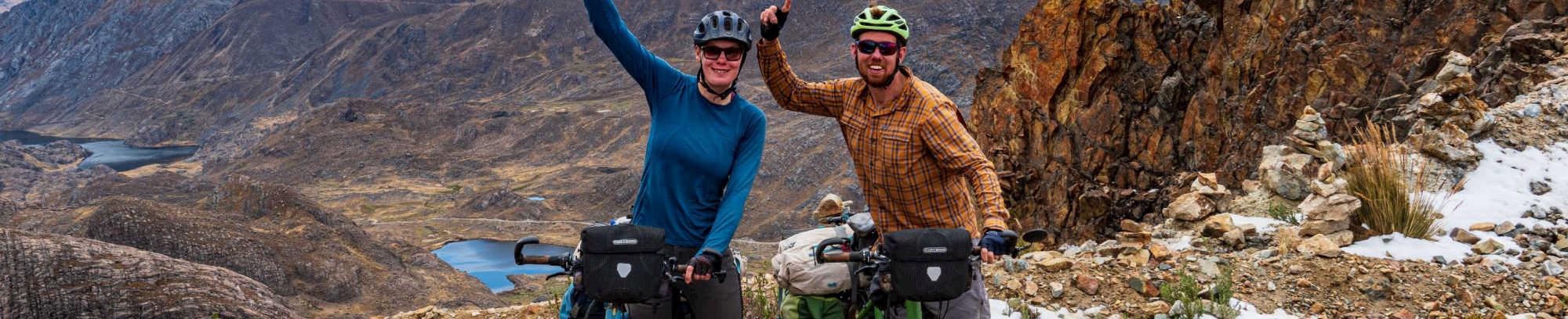 Par der cyklede verden rundt på 21 måneder
