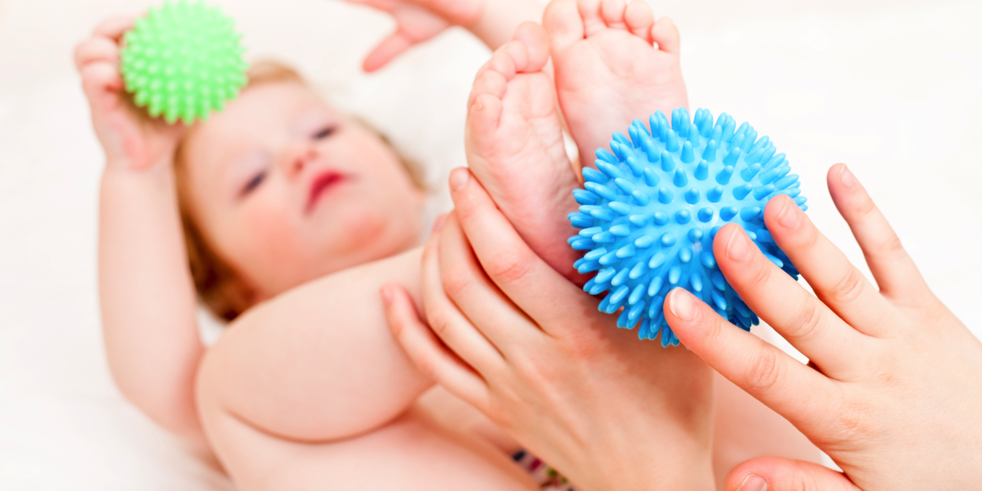 efterfødsel baby babymotorik babygymnastik mor barn