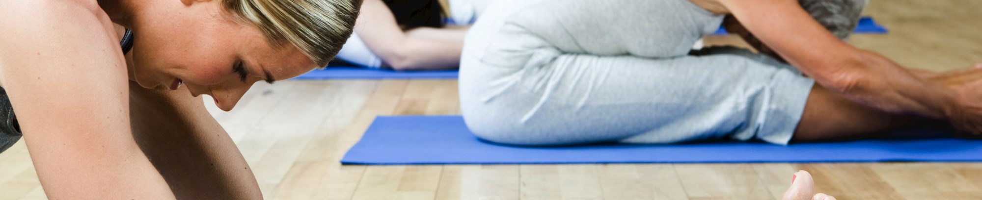 Yoga smidiggør led og muskler styrker kroppen åndedræt