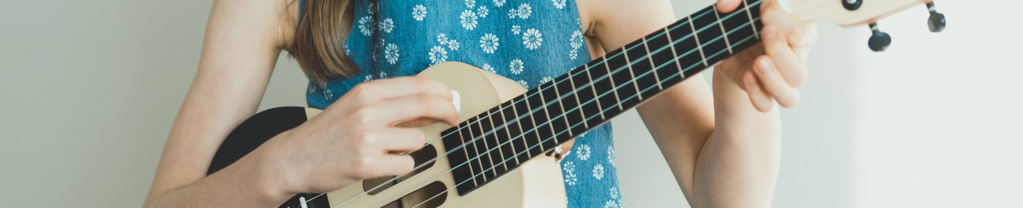 Lær at spille ukulele fra 9 år