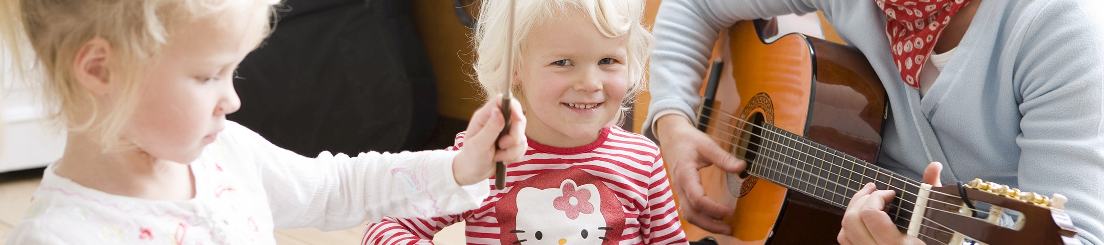 Rytmik og sang kursus, hold og workshops hos FOF København