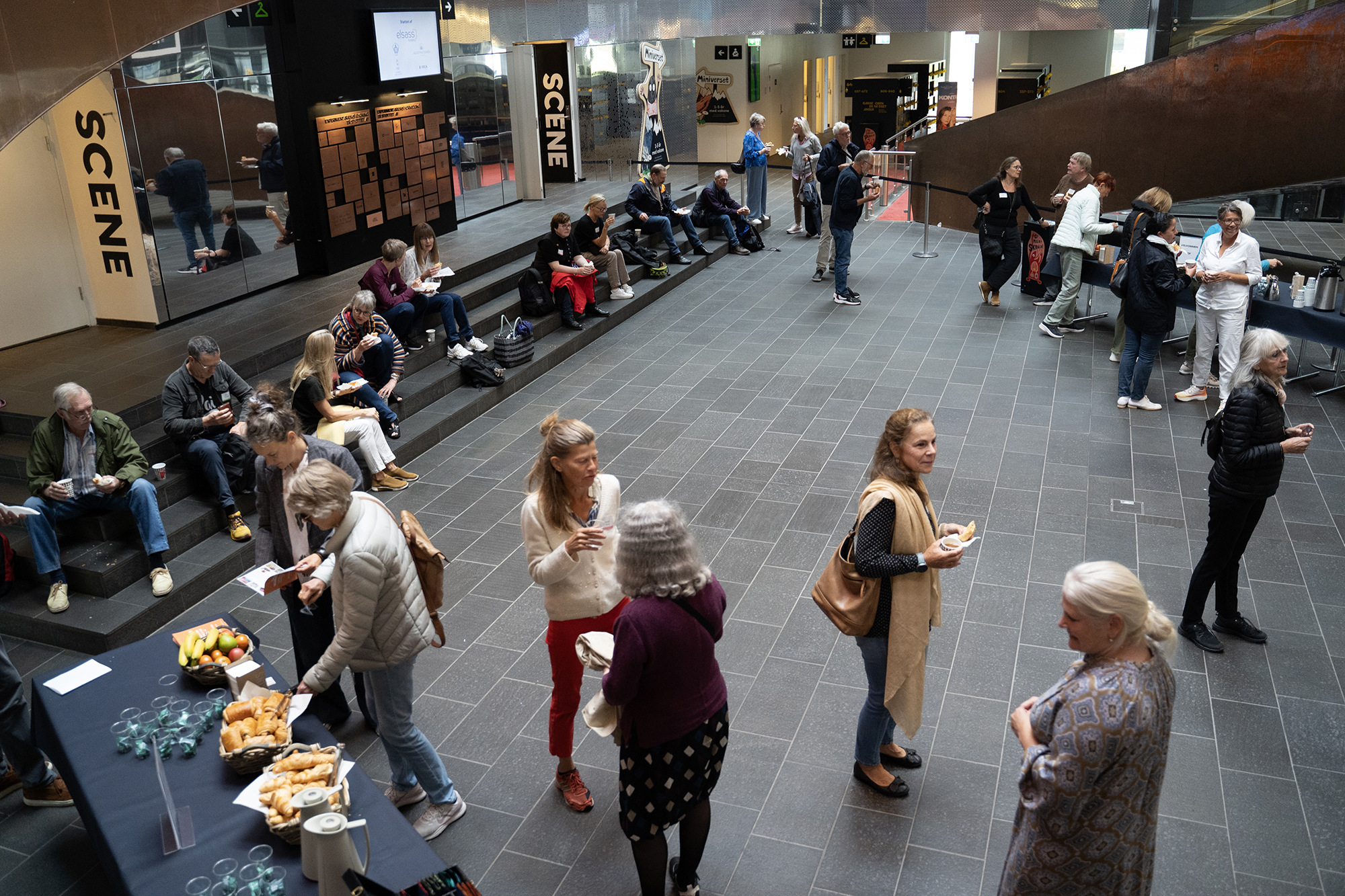 FOF København og Nordsjællands lærermøde 2024 - velkomst foyer Experimentarium