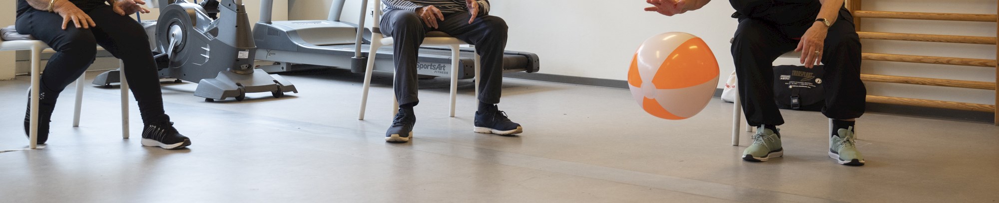 Motion med bold i sundhedscenter med FOF København