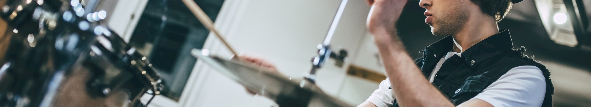 Lær at spille trommer hos FOF København