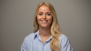 Eline Røndbjerg Damsgaard underviser hos FOF København