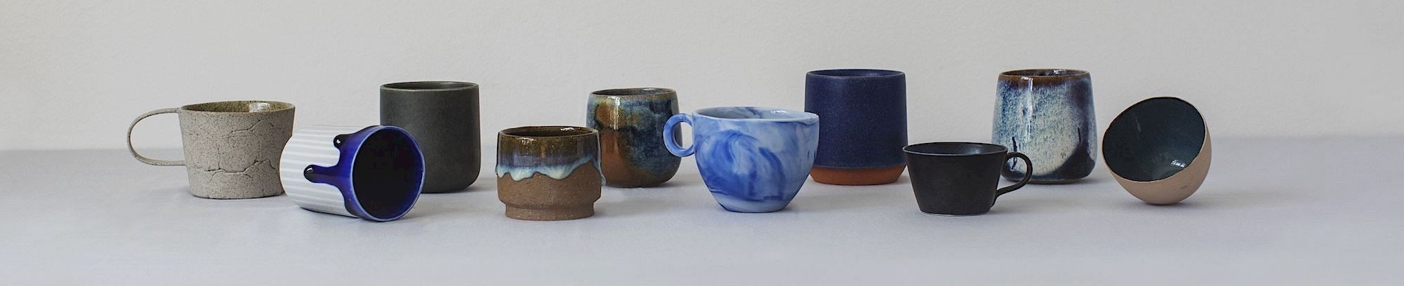 Forskellige kopper af keramik FOF Køge Bugt