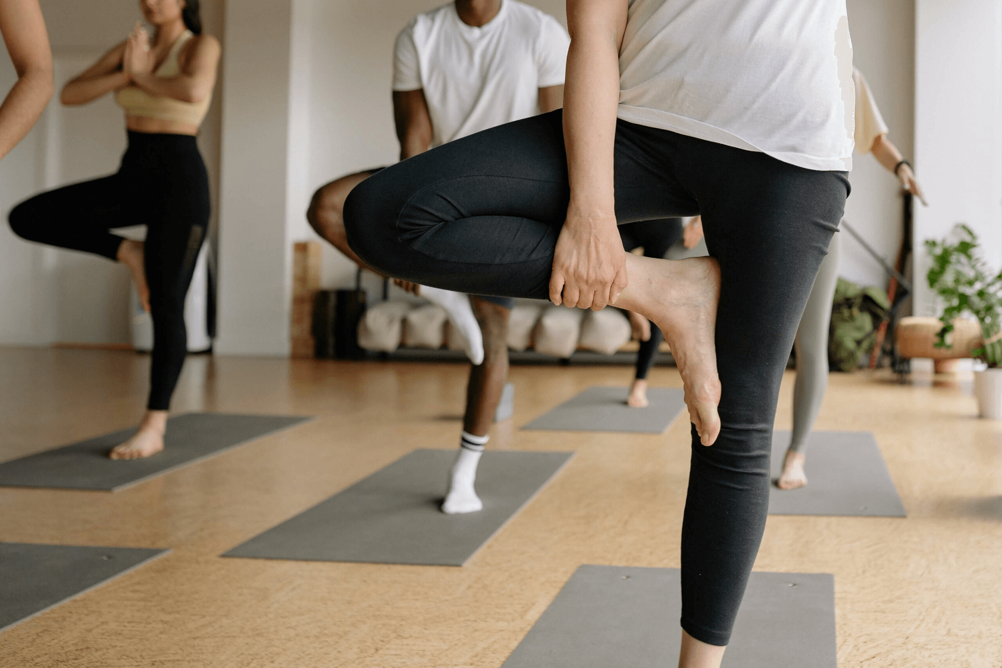 Gå til Yoga for alle niveauer hos FOF Køge Bugt