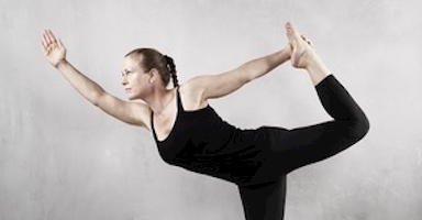 Sarina Maria Santorp, yogaunderviser ved FOF Køge Bugt