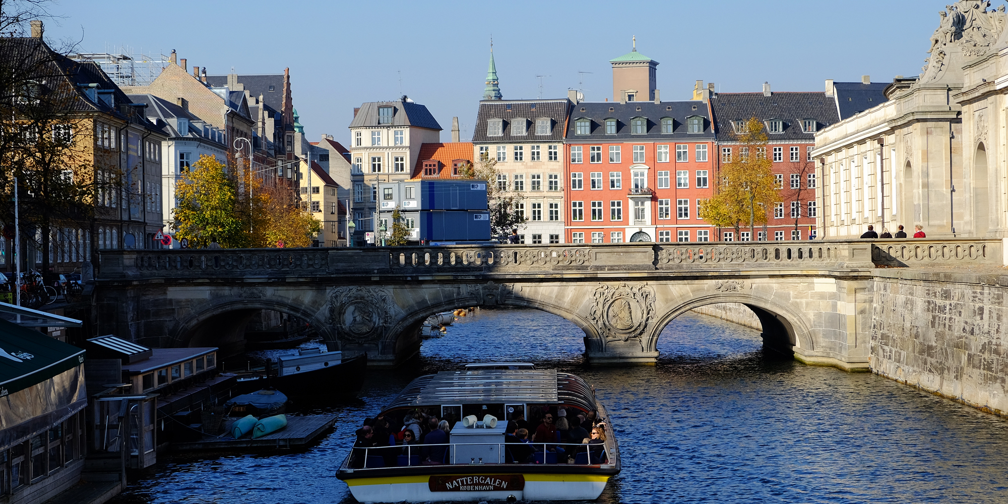 Oplev 10 arkitekturperler i København på havnerundfart med FOF Nordsjælland