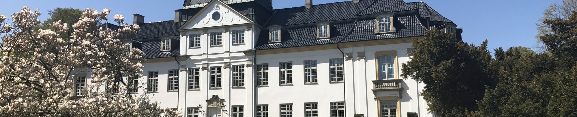 Besøg Charlottenlund Slot med FOF Nordsjælland