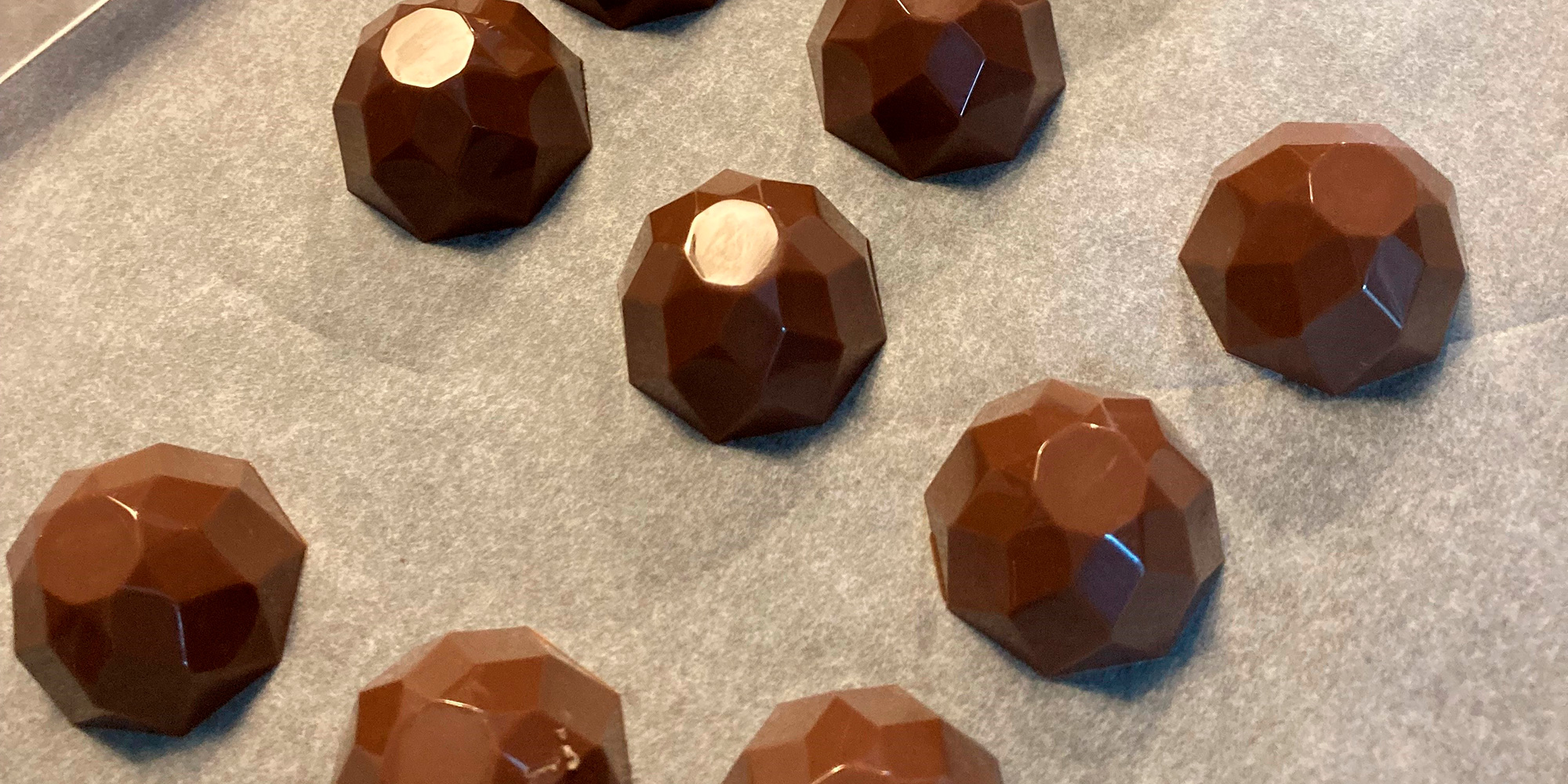 Lær at lave fyldte chokolader hos FOF Nordvestjylland, Holstebro