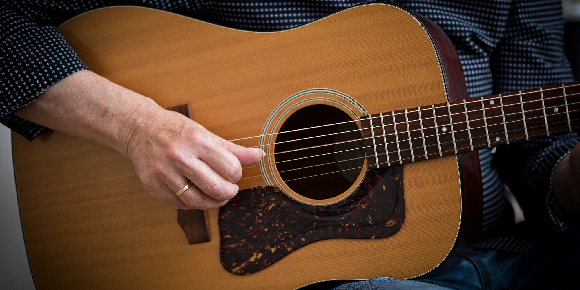 Guitarundervisning hos FOF