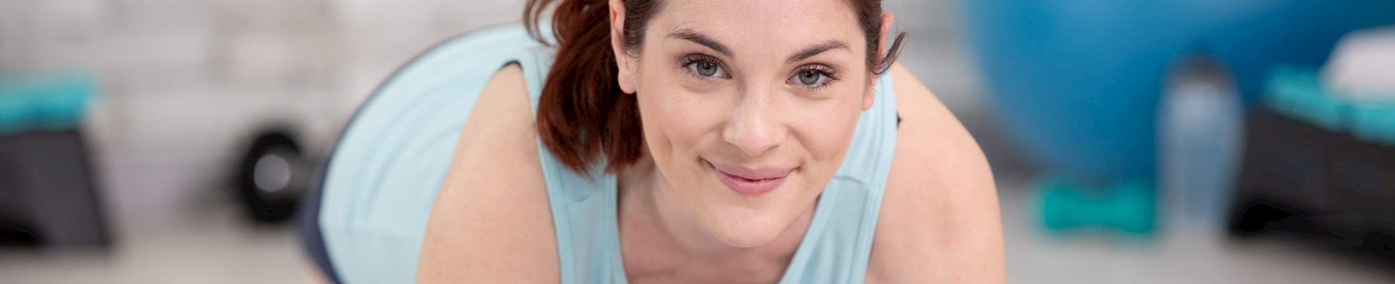 mor og baby til træning efterfødsel