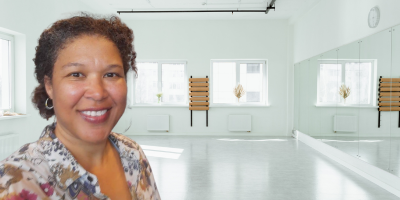 Yemisi Andersson underviser hos FOF Sønderjylland
