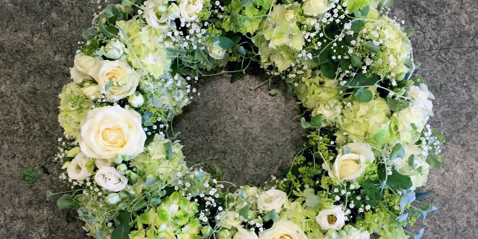 Lær at lave efterårskranse på kursus i blomsterbinding hos FOF