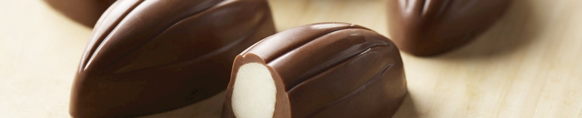 Lav hjemmelavede fyldte chokolader i FOF
