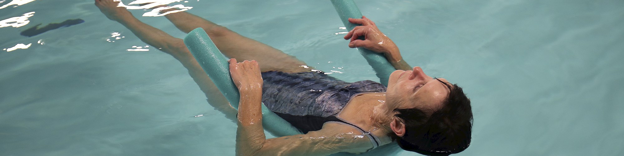 Gå på Aqua-Yoga kursus i FOF