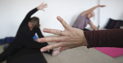 Skånsomt yogakursus hos FOF Syd- og Vestsjælland