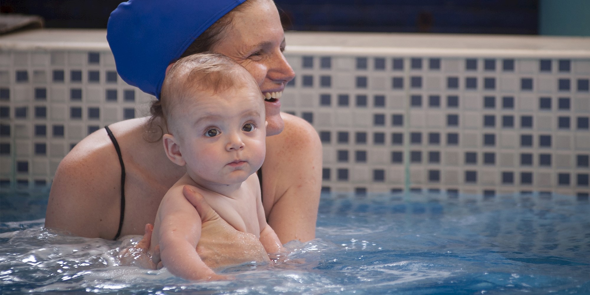 Gå til babybevægelse i vand med dit barn hos FOF Sydjylland