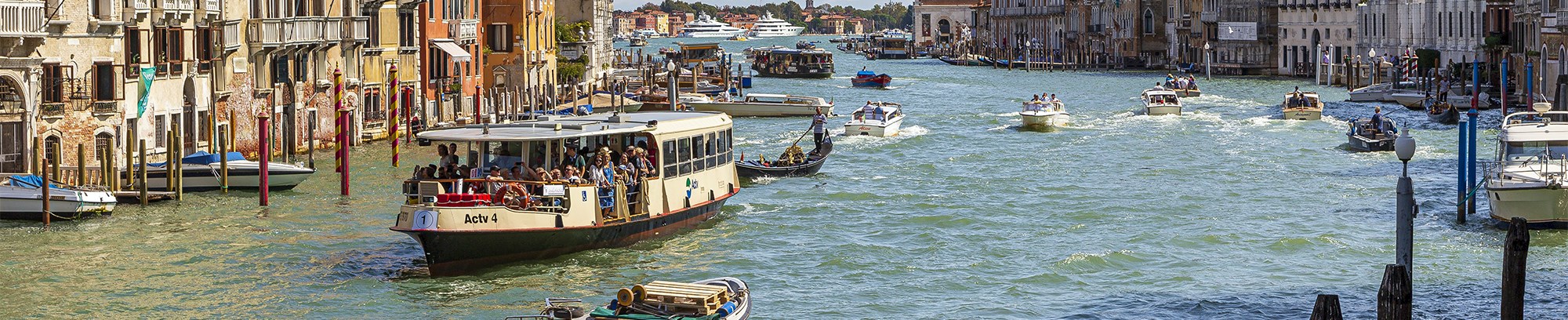 Grand Canal i Venedig i Italien