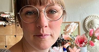 Lær at lave crepepapir blomster med Malene Kaufmann Jahn