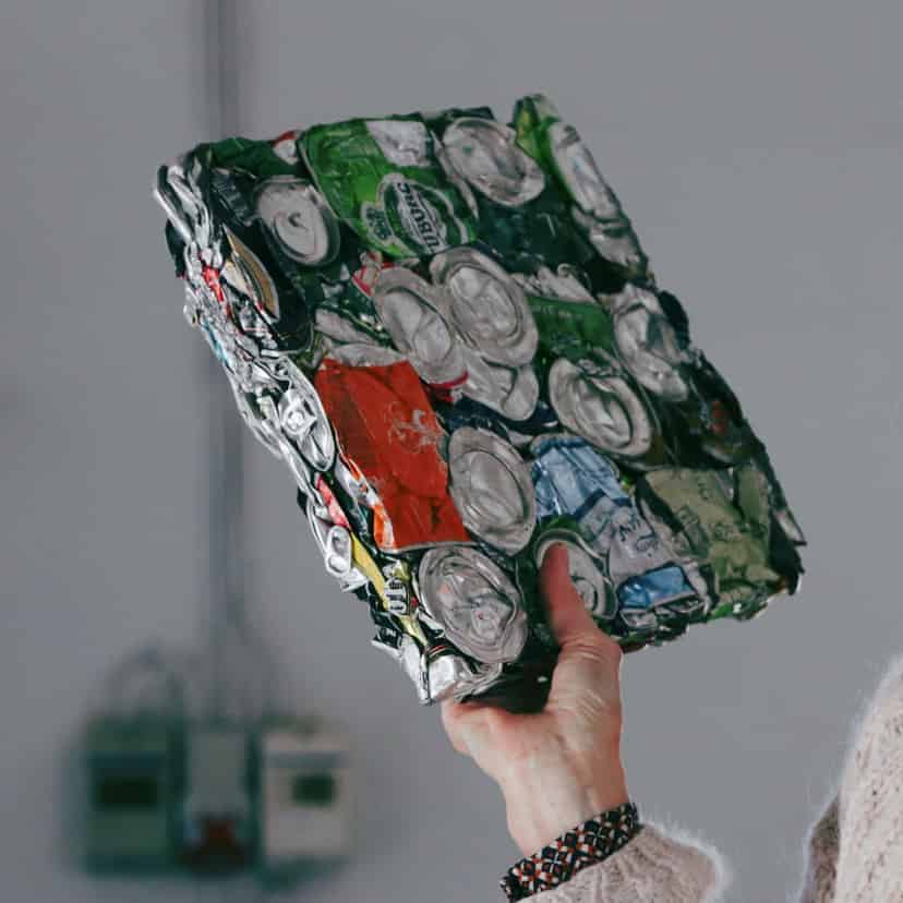 Rundvisning på Randers Affaldsterminal - brugte aludåser