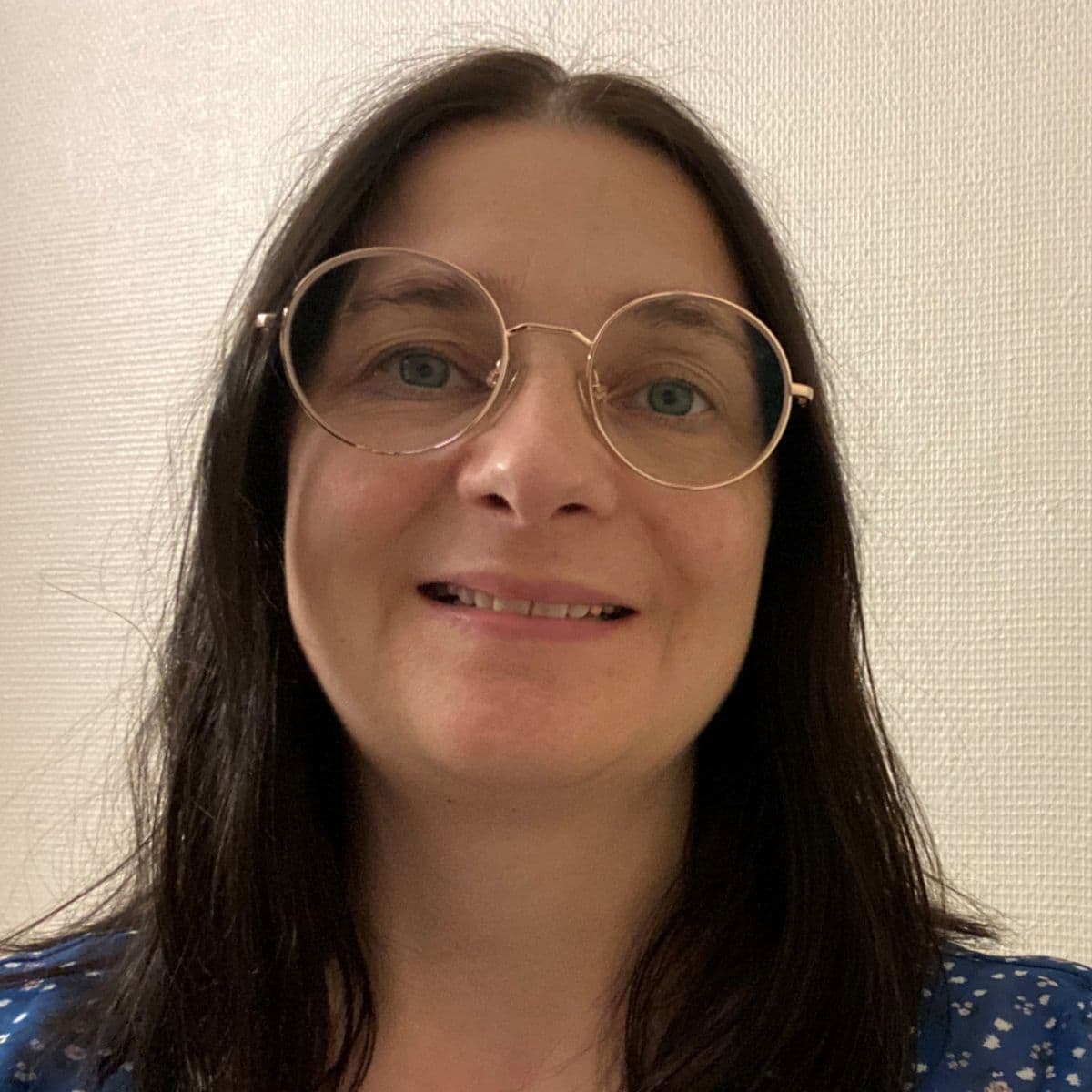 Meiken underviser i syning hos FOF Sønderjylland