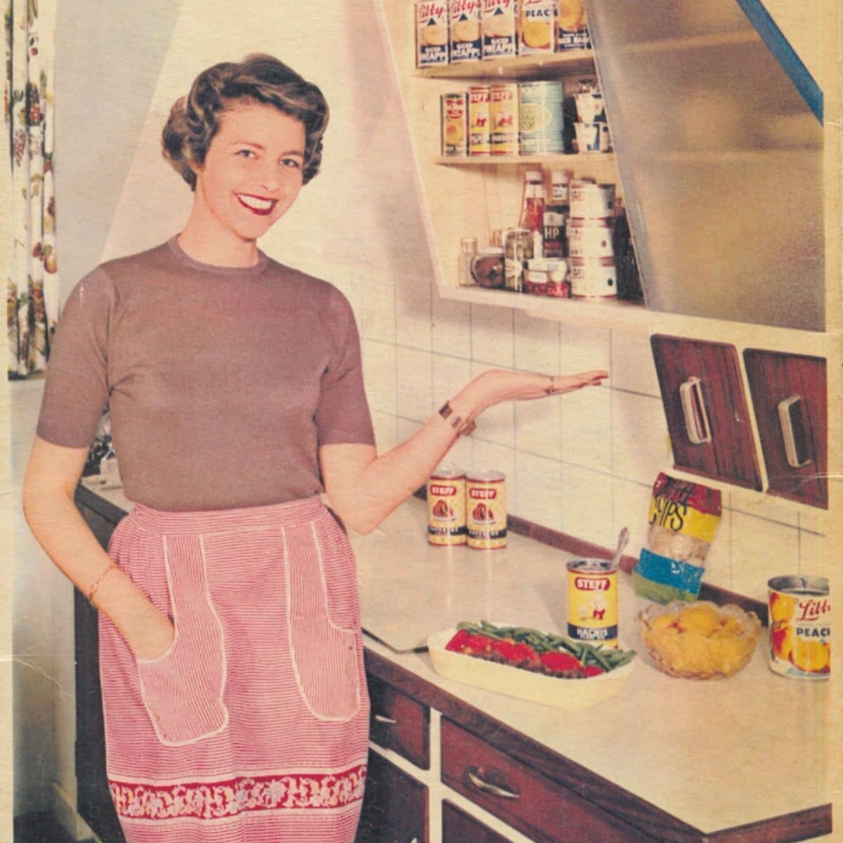 Kvindelig værtinde, værtindekursus i FOF Aftenskolen