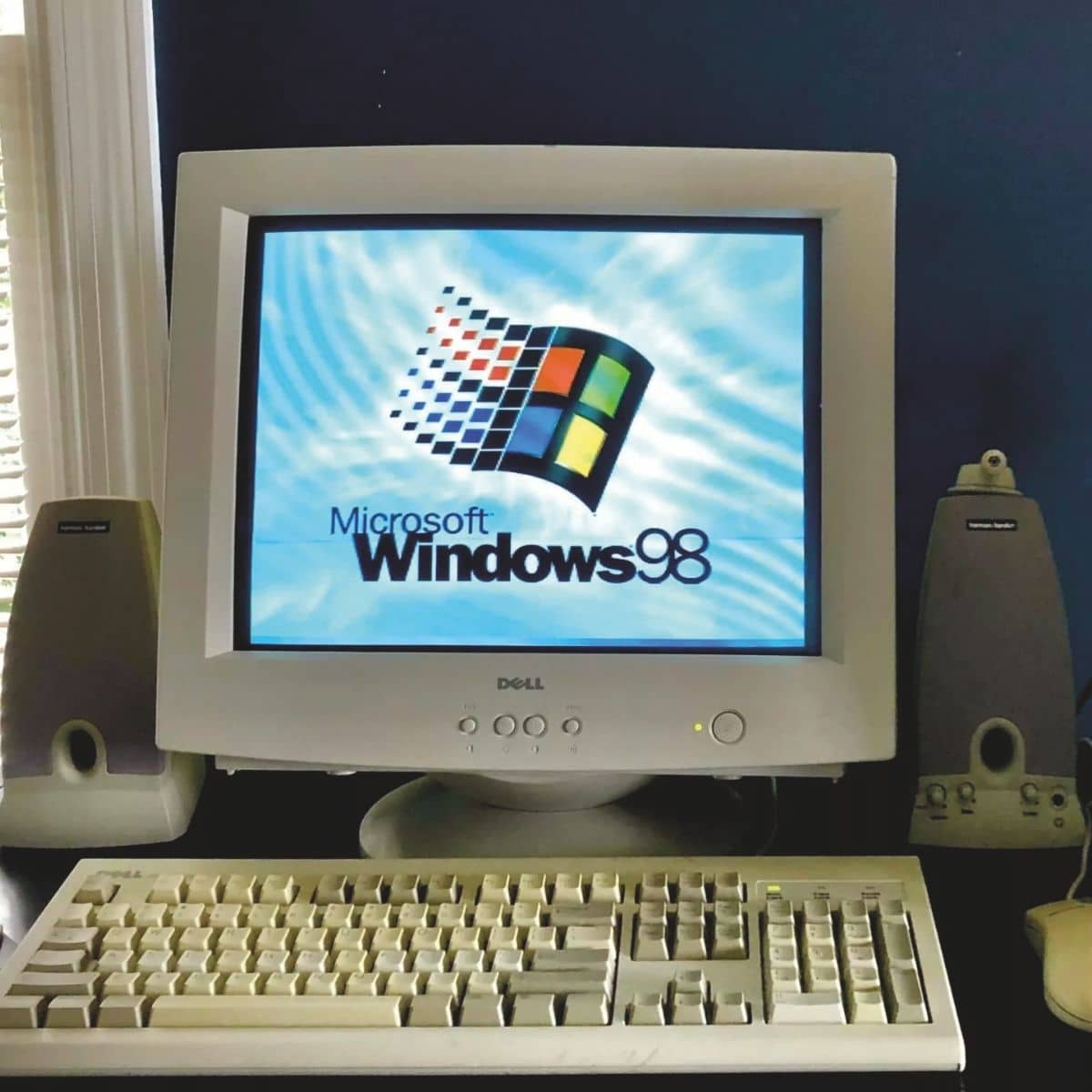 Gammeldags computer til EDB-kursus