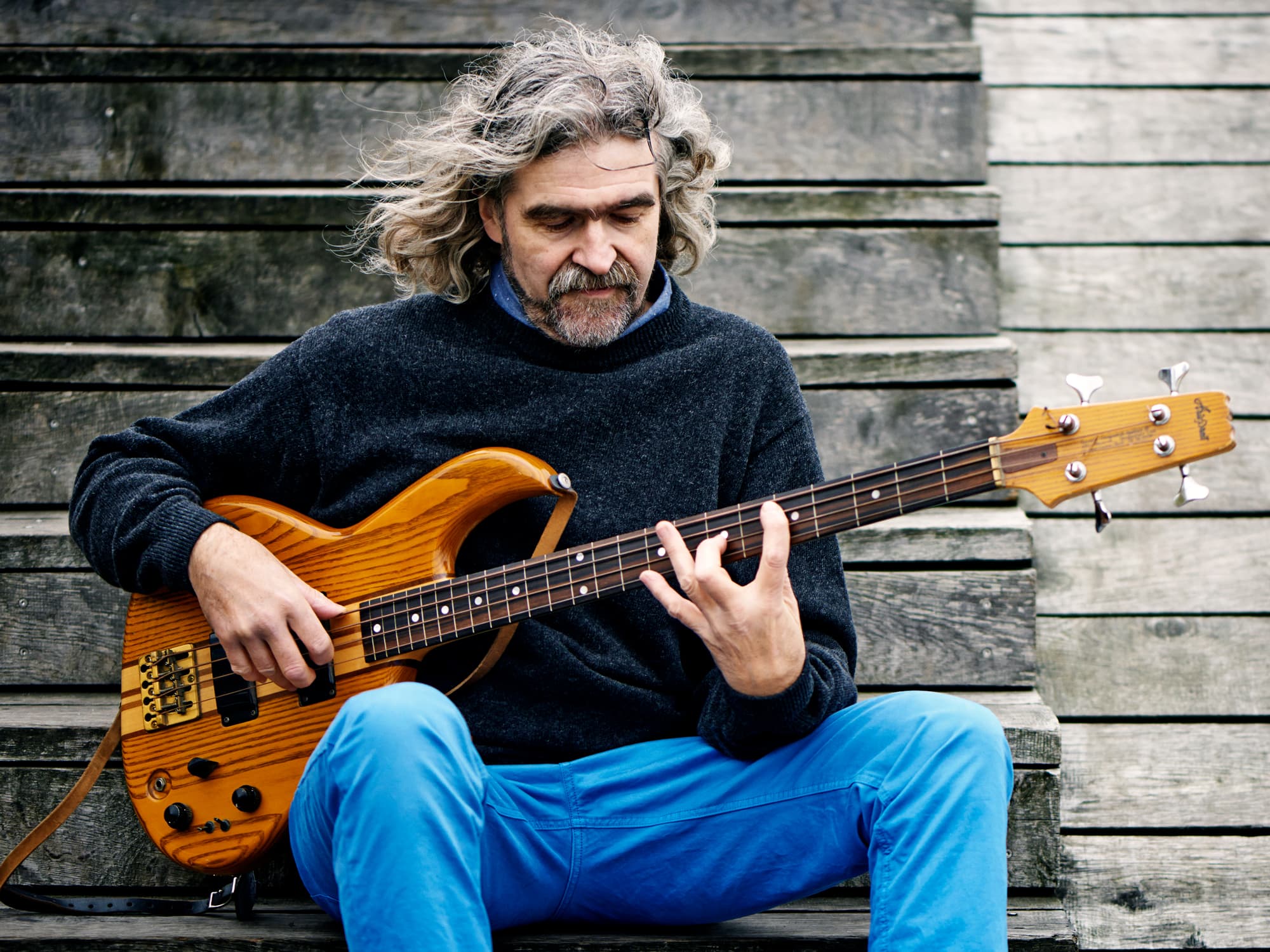 Musikunderviser Vit Musil underviser i guitar og sammenspil hos FOF København og Nordsjælland