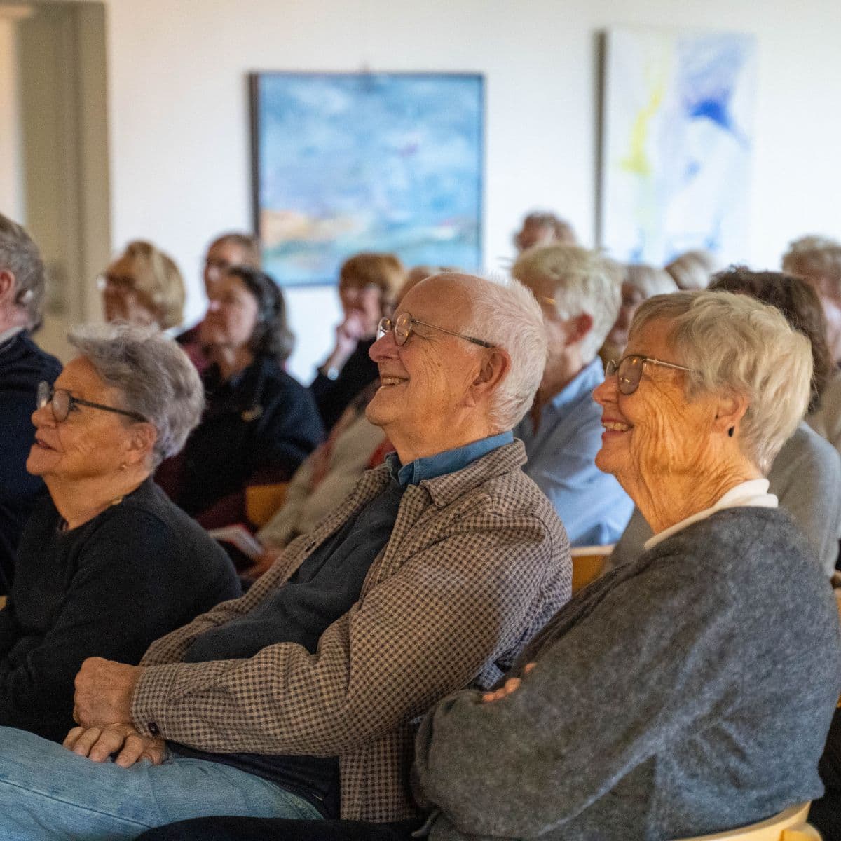 Foredragsrække i Sorø om kunst og kultur med lyttende deltagere.