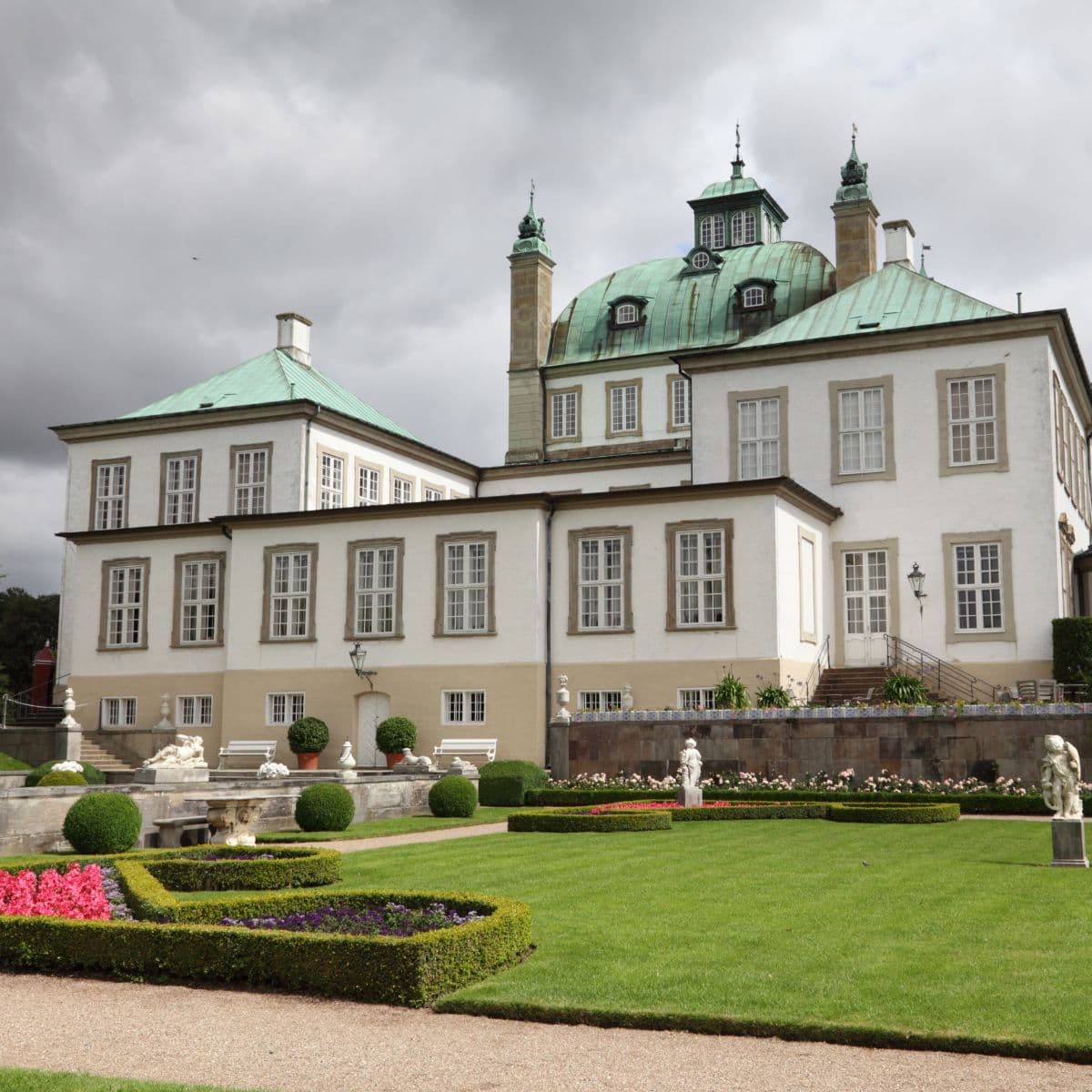 Eksklusiv rundvisning på Fredensborg Slot og den private slotspark.jpg
