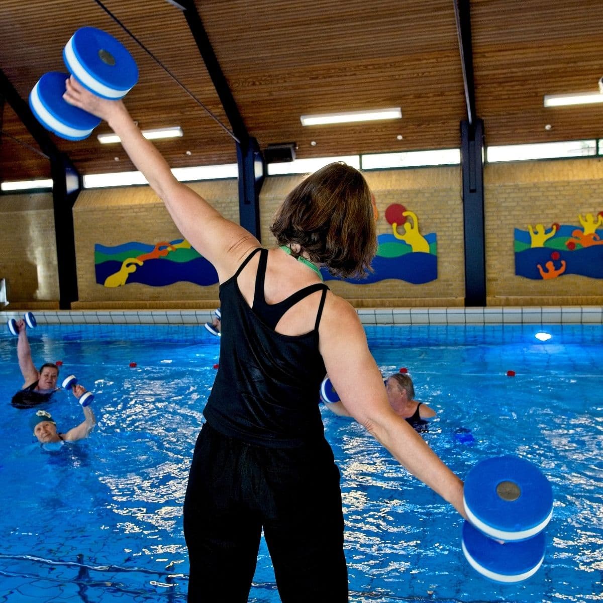 Kompenserende specialundervisning i svømning i FOF Aarhus