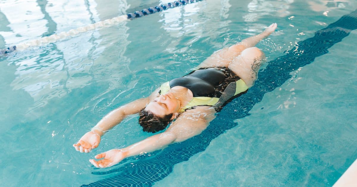 varmtvandstræning hos FOF Aftenskolen.jpg