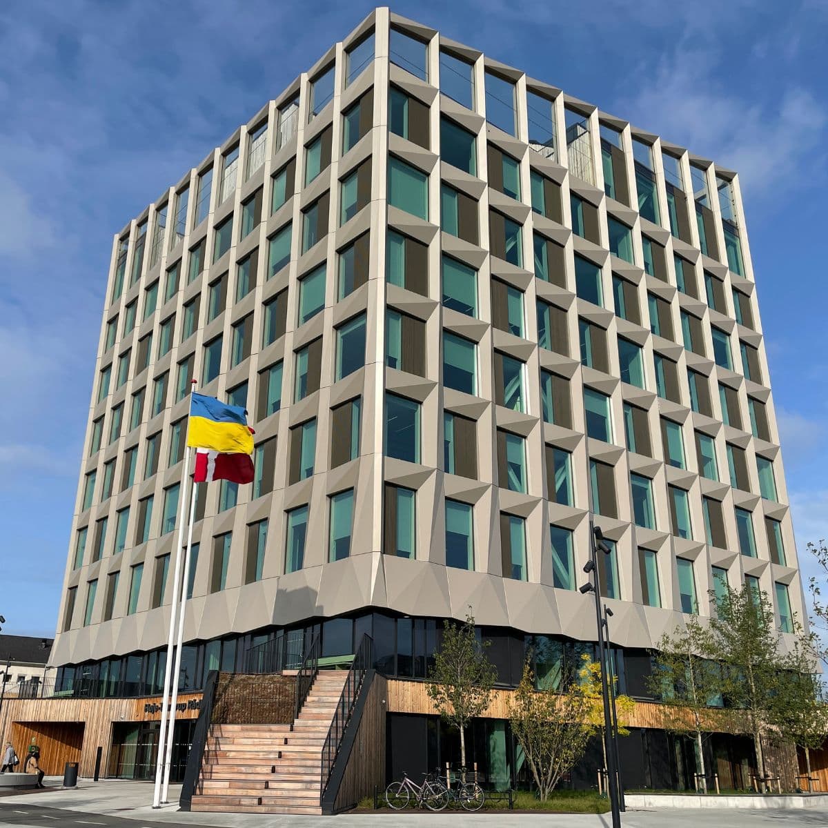 Det nye prisvindende rådhus i Høje Taastrup.jpg