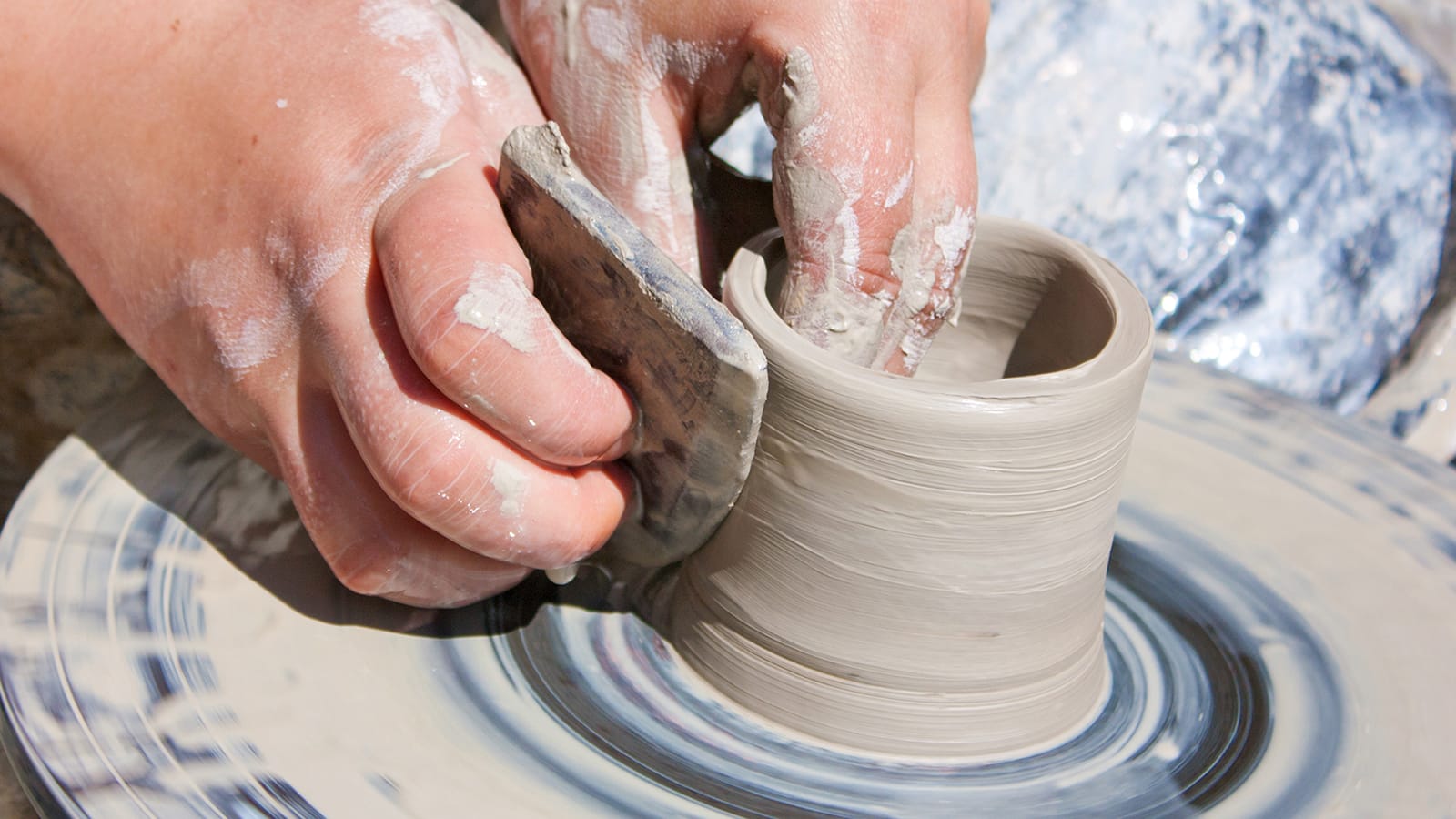 Keramikkursus - begynder/let øvede på Friland via FOF Djursland