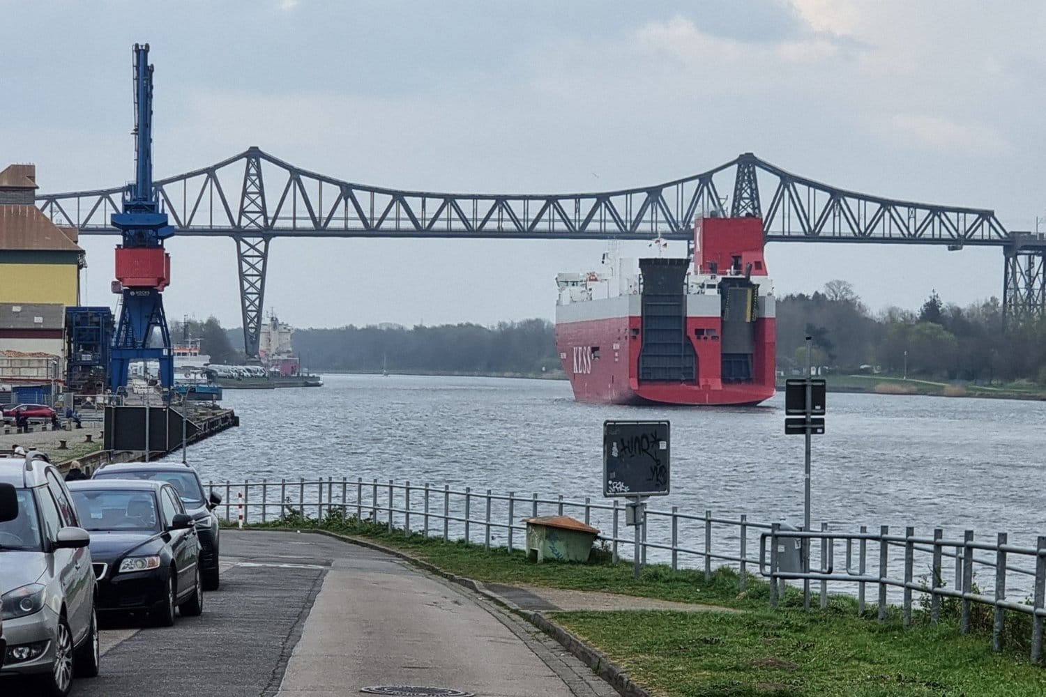 Kielerkanalen og tog- og sværbroen
