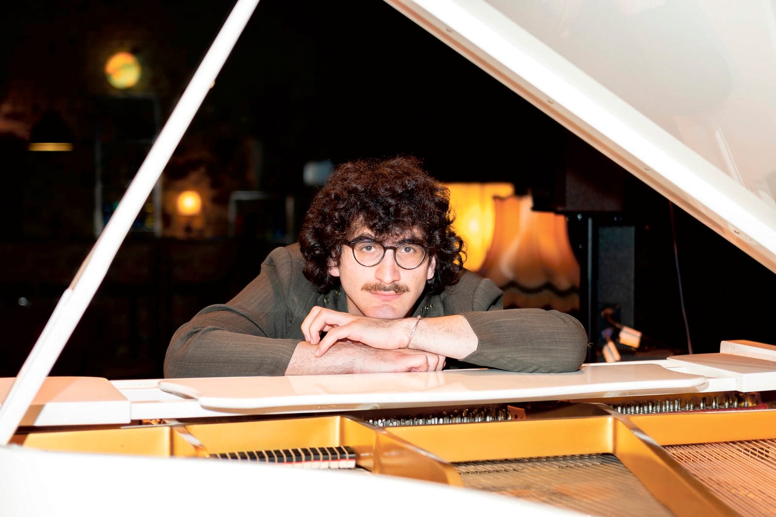 Den unge georgiske pianist Giorgi Gigashvili | Til koncert i Hamborg med FOF Aarhus